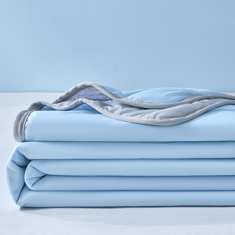Cooling Blanket Hot Sleepers - Sıcak Uyuyanlar ve Gece Terlemeleri İçin